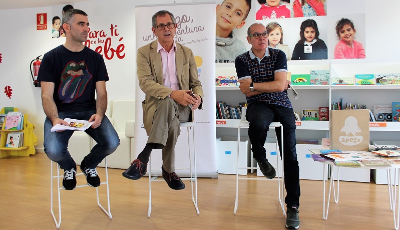 Nel Vidal, Evencio Ferrero e Xos Regueira, na Biblioteca Rego da Balsa