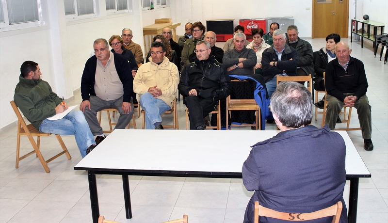 O Consello Parroquial reuniuse no Centro Social de Cances