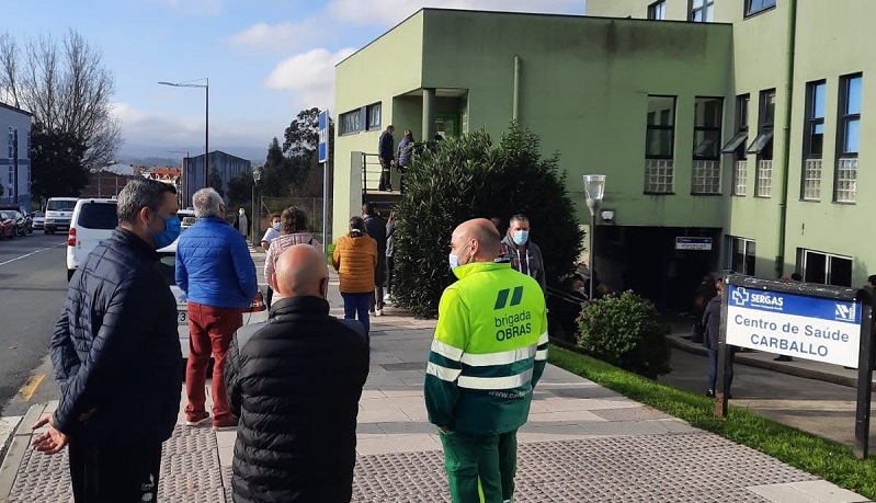 Hoxe realizronse probas no centro de sade a traballadores/as de sectores especialmente expostos