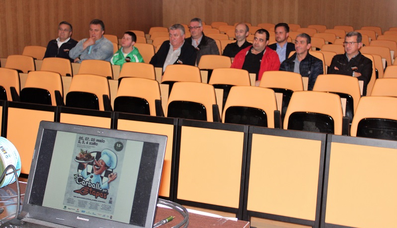 Hostaleiros participantes, no auditorio do Frum Carballo